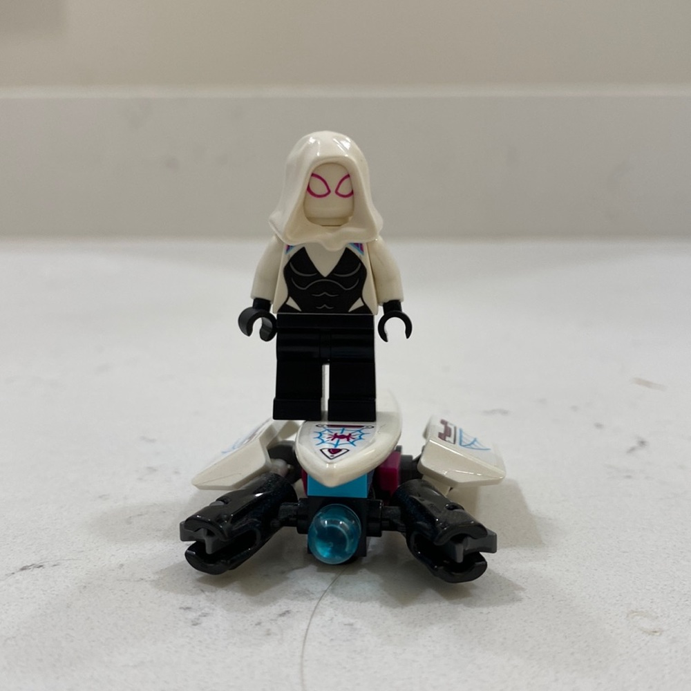 LEGO spider-Gwen Minifigure
